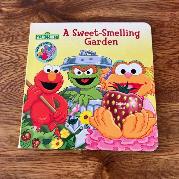 5 Sesame Street Scratch n Sniff Board Books Lot - Picture 11 of 14
